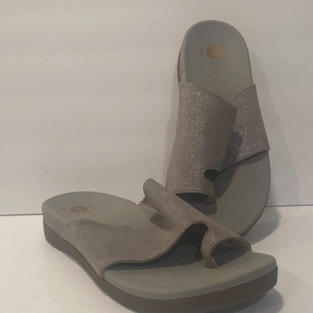 Revitalign Orthotic Suede Toe-Loop Sandals - Sandbridge